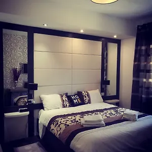 Oda ve Kahvaltı Voyage Prive Deluxe, La Spezia